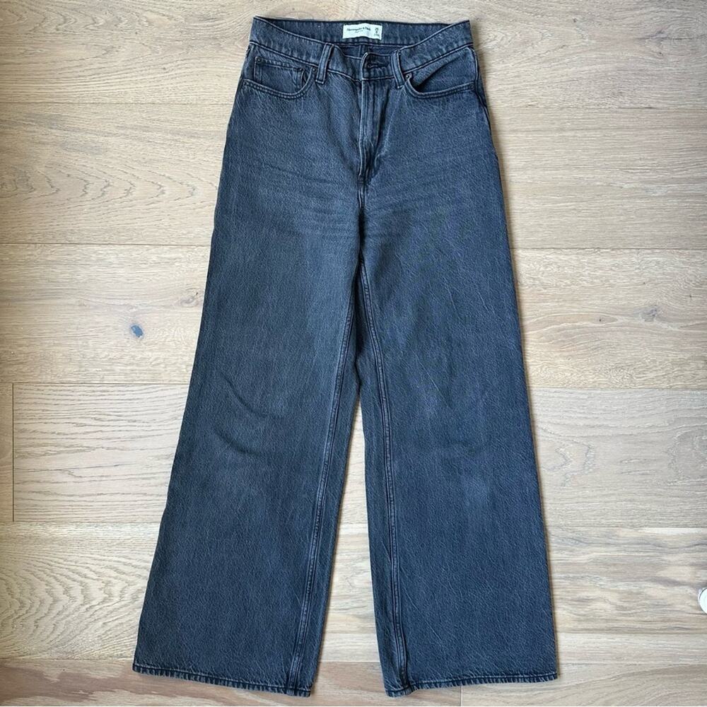 Abercrombie & Fitch High Rise Wide Leg Jean Black 25